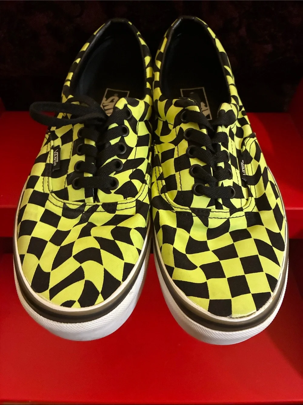 Vans Checkerboard Low-Top Sneakers Neon acid green/Black glow in the dark mens 9